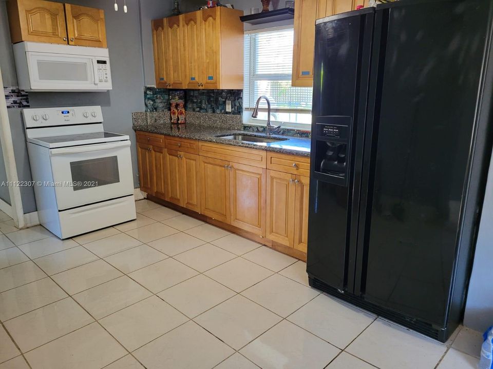 最近租的: $1,630 (2 贝兹, 1 浴室, 2620 平方英尺)