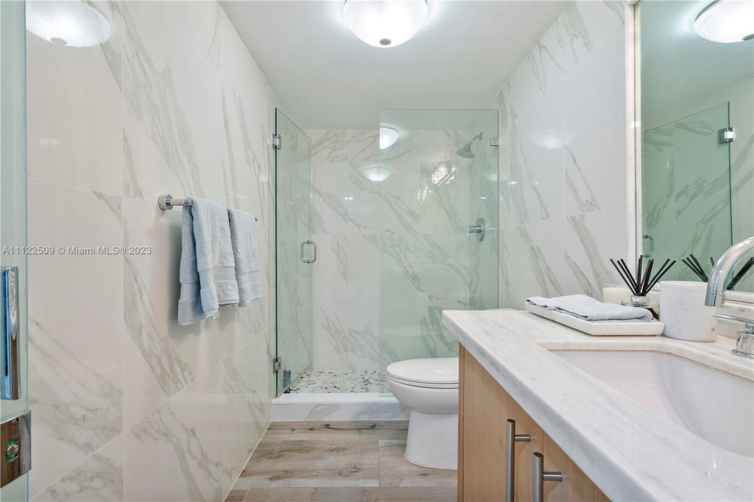 最近售出: $1,550,000 (2 贝兹, 2 浴室, 1462 平方英尺)