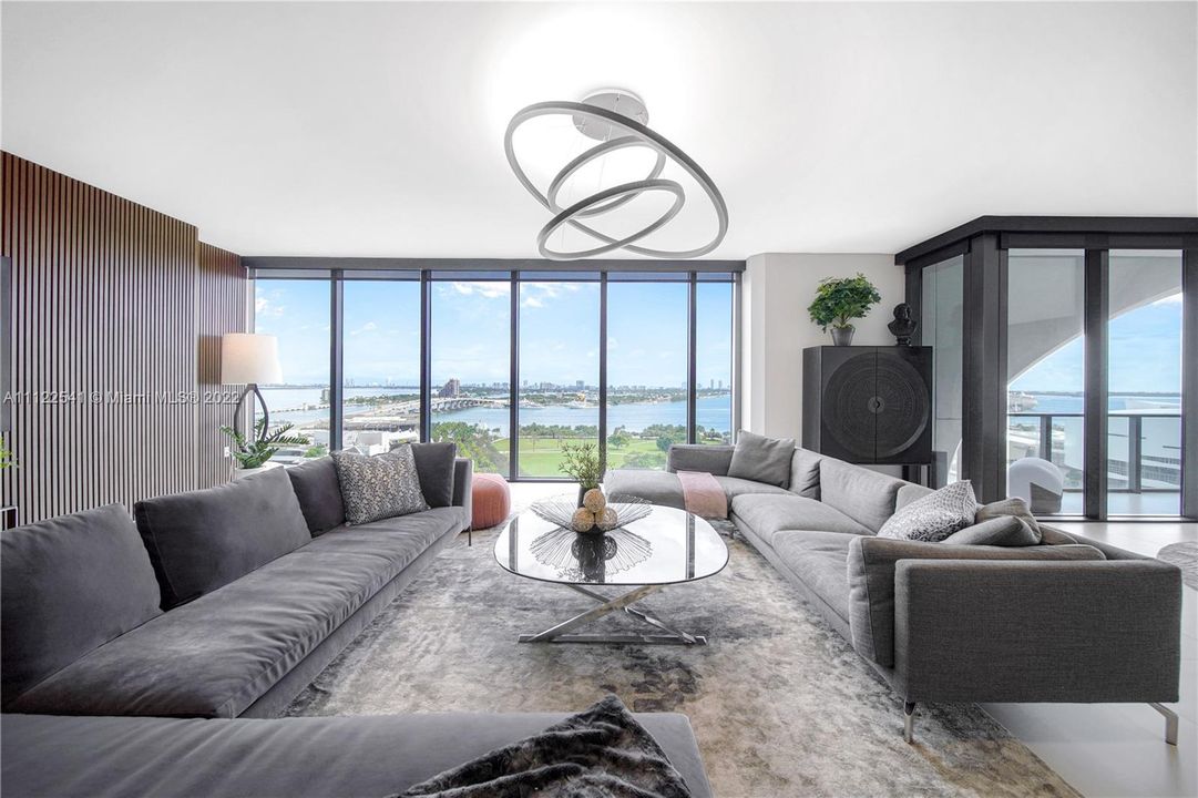 Recently Sold: $6,799,000 (4 beds, 5 baths, 4600 Square Feet)