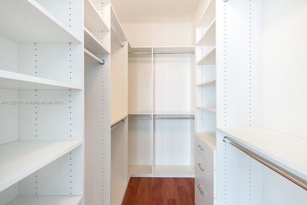 Recientemente alquilado: $2,064 (1 camas, 1 baños, 842 Pies cuadrados)