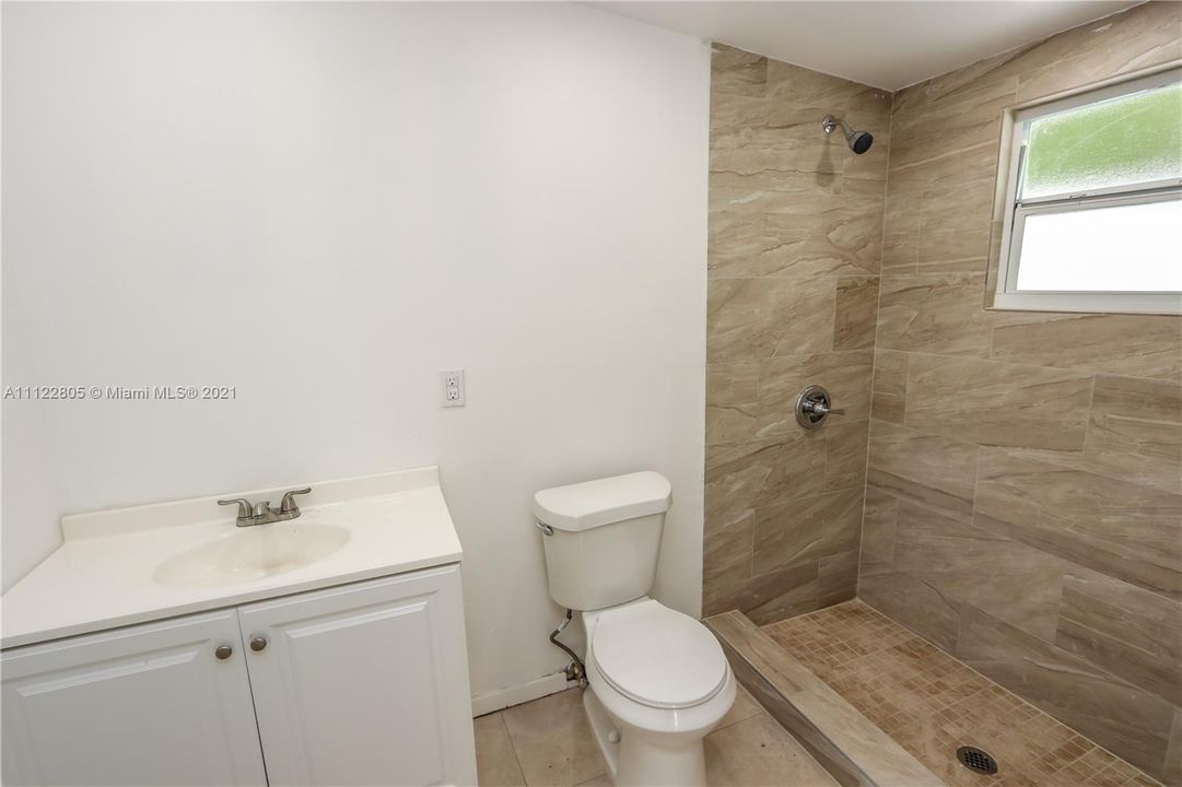 Recently Rented: $1,100 (1 beds, 1 baths, 100 Square Feet)