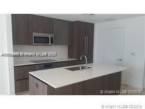 Recently Rented: $4,500 (1 beds, 1 baths, 810 Square Feet)