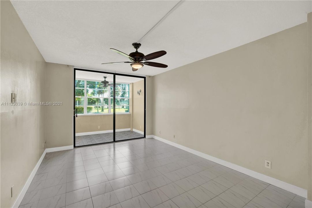 Recently Sold: $150,000 (1 beds, 1 baths, 780 Square Feet)
