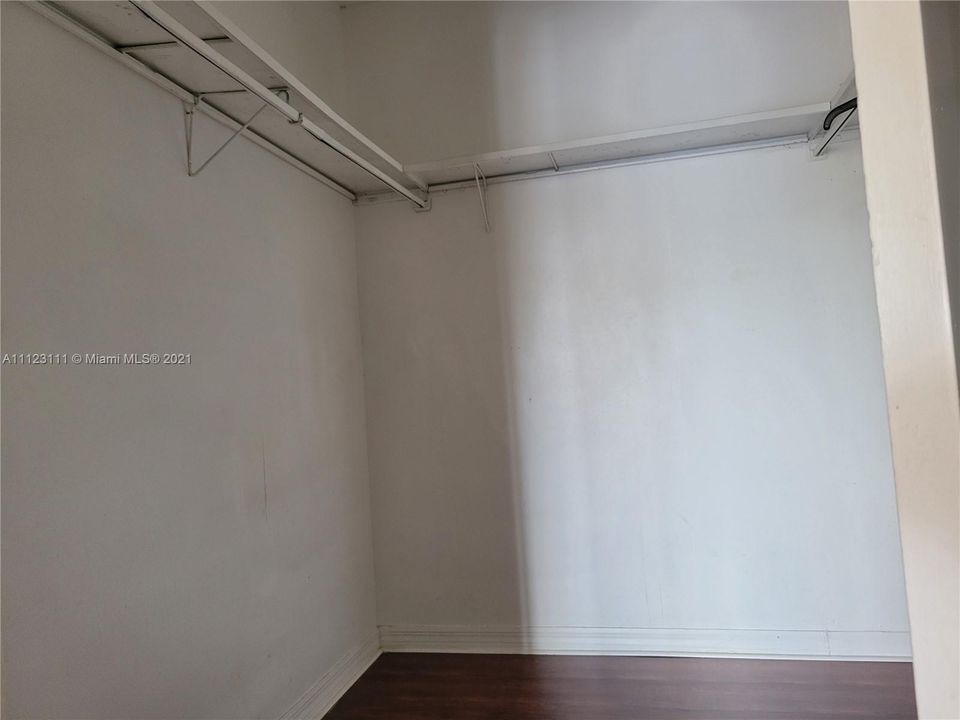 Vendido Recientemente: $110,000 (2 camas, 1 baños, 1075 Pies cuadrados)