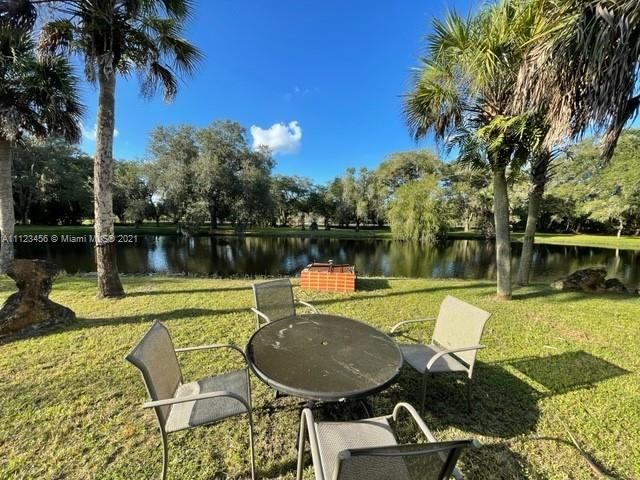 Recently Sold: $375,000 (3 beds, 2 baths, 2504 Square Feet)