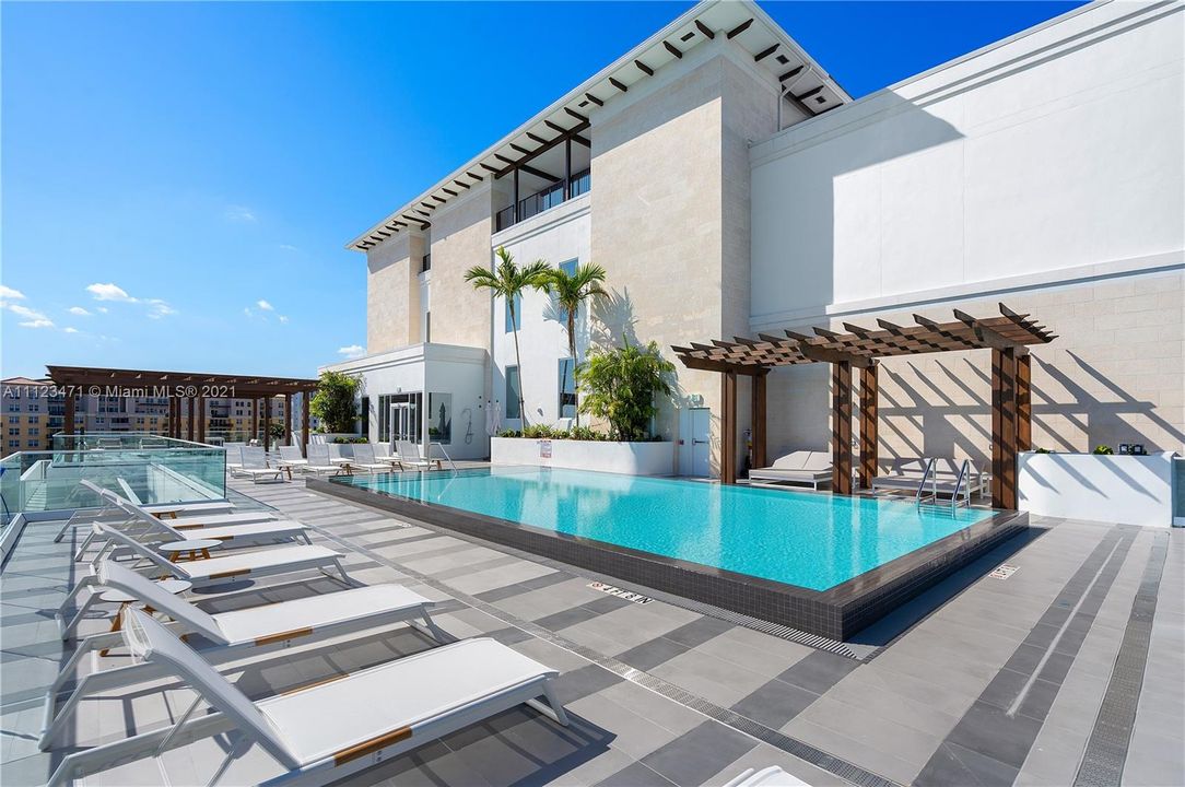 Recently Sold: $1,760,000 (2 beds, 2 baths, 1874 Square Feet)