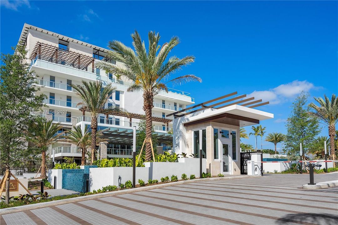 Recently Sold: $1,760,000 (2 beds, 2 baths, 1874 Square Feet)