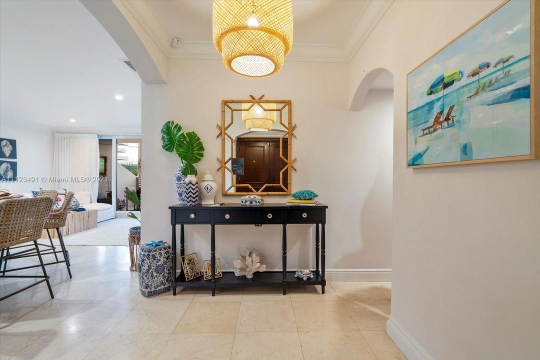 Recently Sold: $1,150,000 (2 beds, 2 baths, 1260 Square Feet)