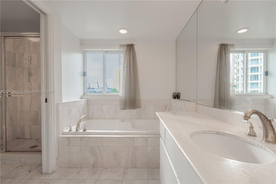 Bathroom with Separate shower and WC.
