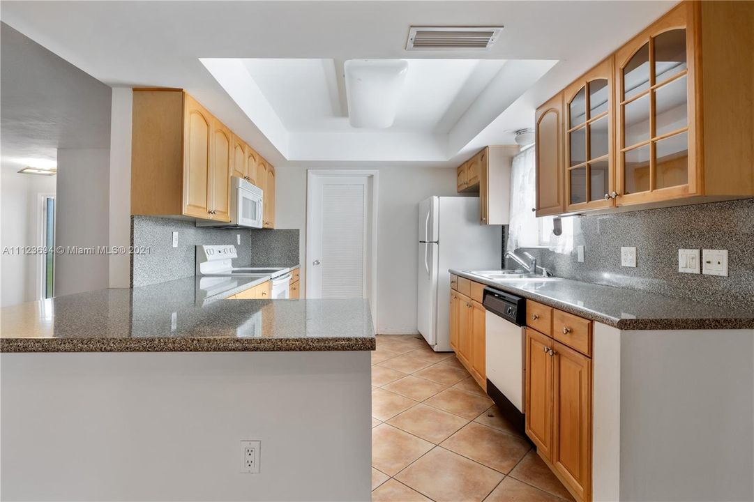 Recently Sold: $879,000 (2 beds, 2 baths, 1840 Square Feet)