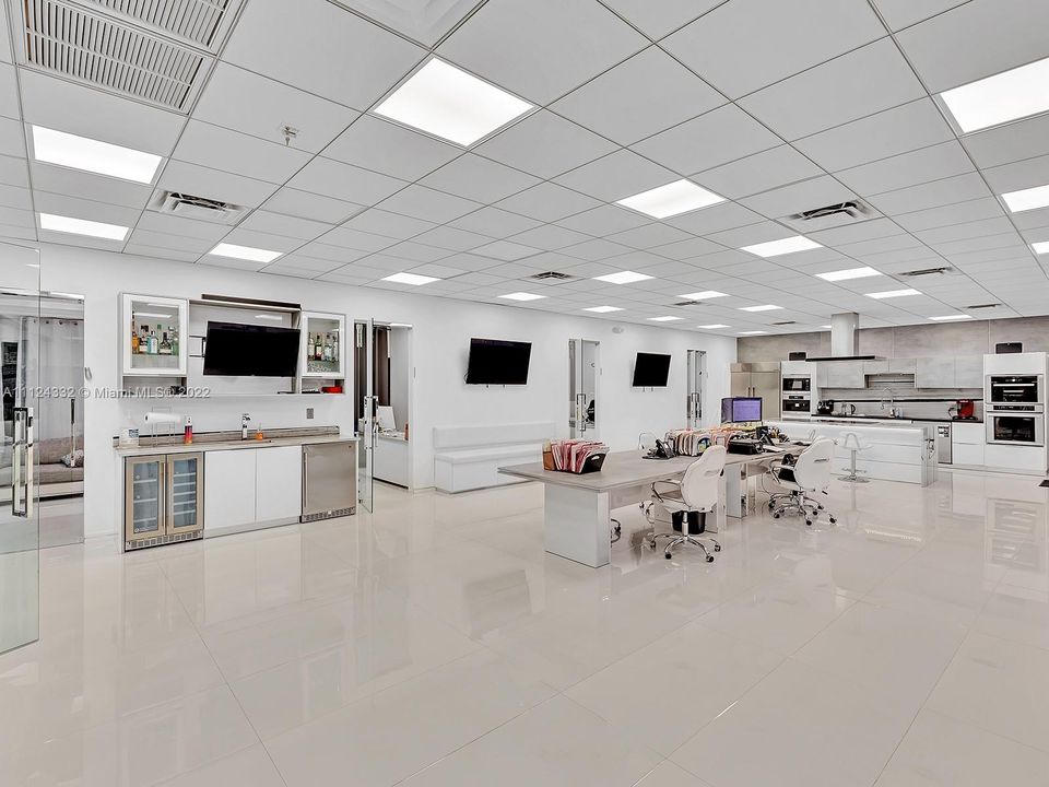 Recently Sold: $1,500,000 (0 beds, 0 baths, 0 Square Feet)