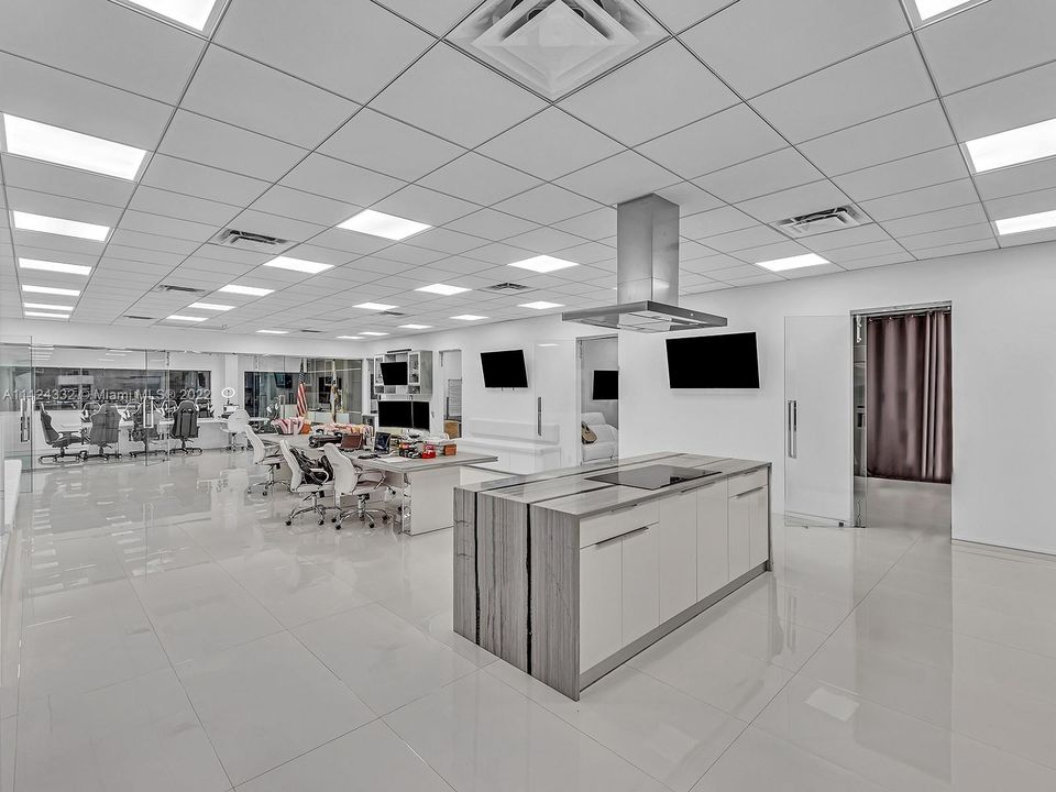 Recently Sold: $1,500,000 (0 beds, 0 baths, 0 Square Feet)