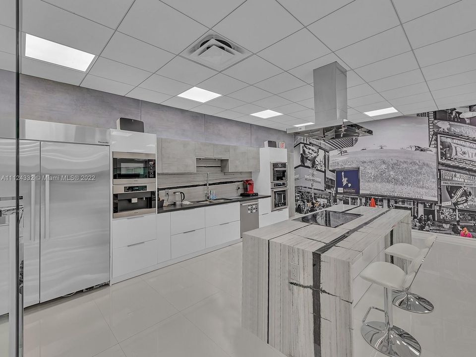 Recently Sold: $1,500,000 (0 beds, 0 baths, 0 Square Feet)