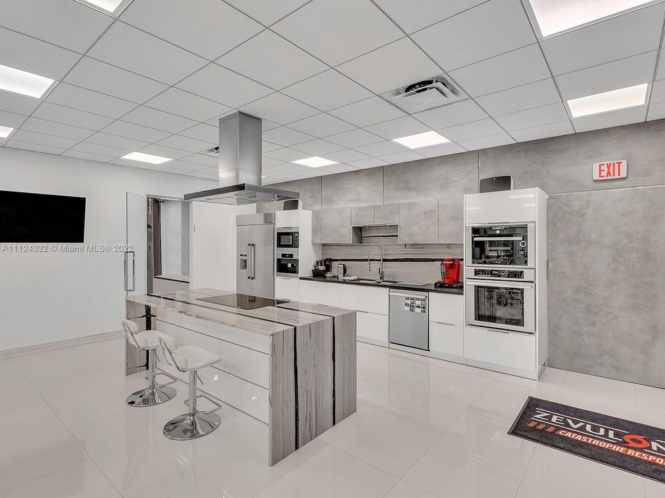 Recently Sold: $1,500,000 (0 beds, 0 baths, 0 Square Feet)