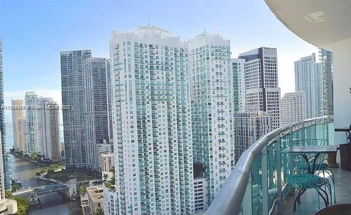最近售出: $475,000 (2 贝兹, 2 浴室, 1156 平方英尺)