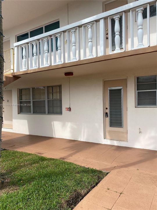 Recently Sold: $145,500 (2 beds, 1 baths, 900 Square Feet)