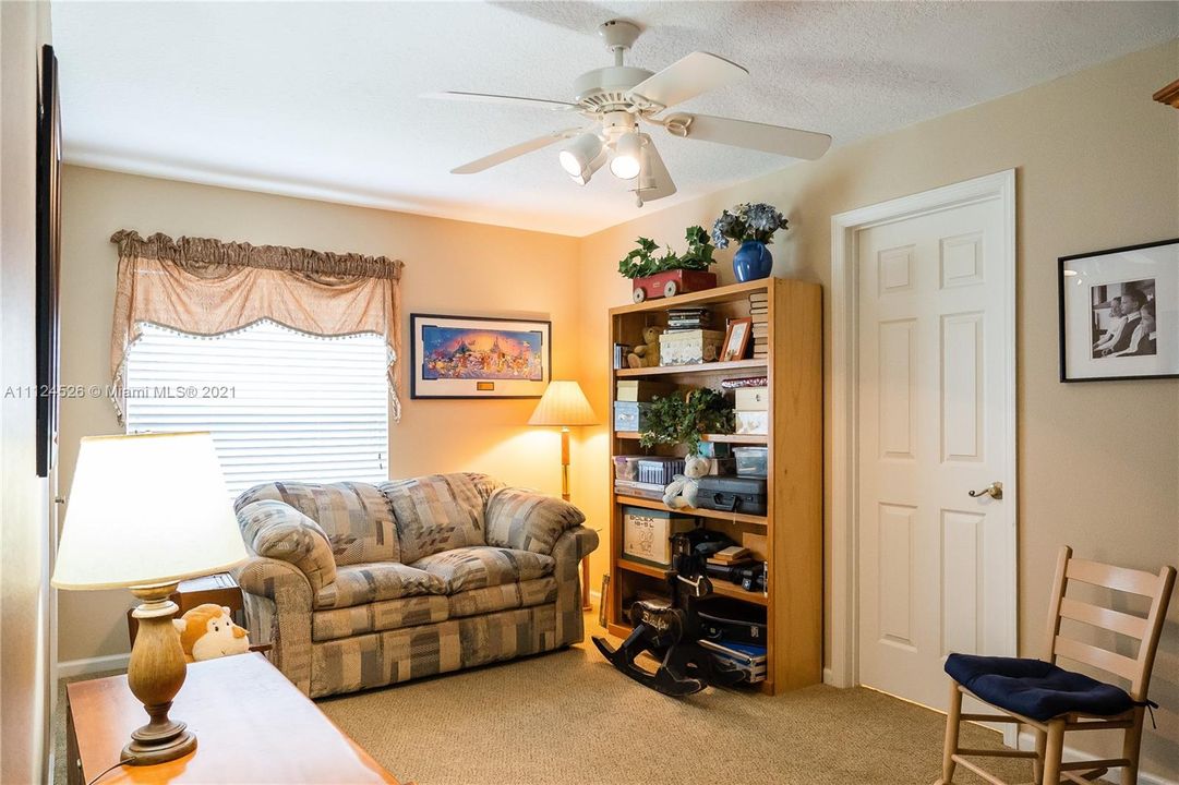Vendido Recientemente: $420,000 (4 camas, 3 baños, 0 Pies cuadrados)