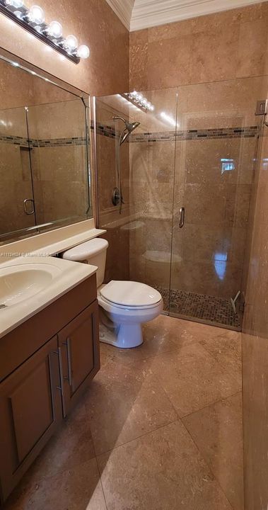 Недавно арендовано: $8,600 (5 спален, 4 ванн, 3370 Квадратных фут)