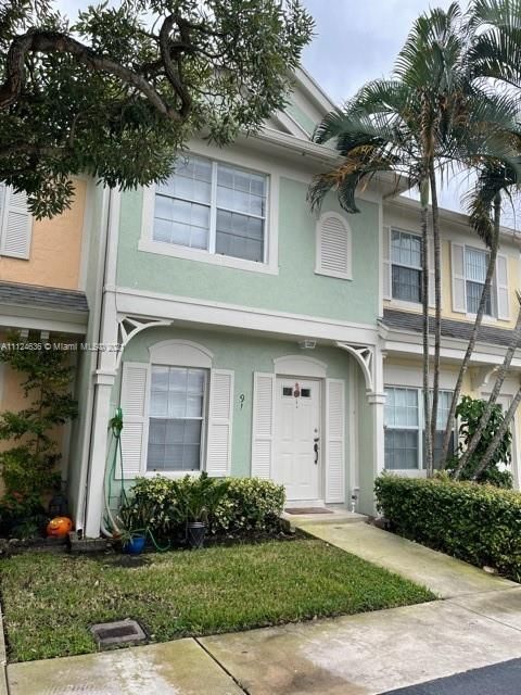 Recently Rented: $2,500 (2 beds, 2 baths, 1110 Square Feet)