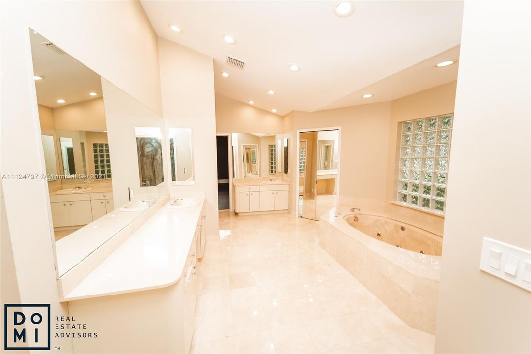 Main bathroom