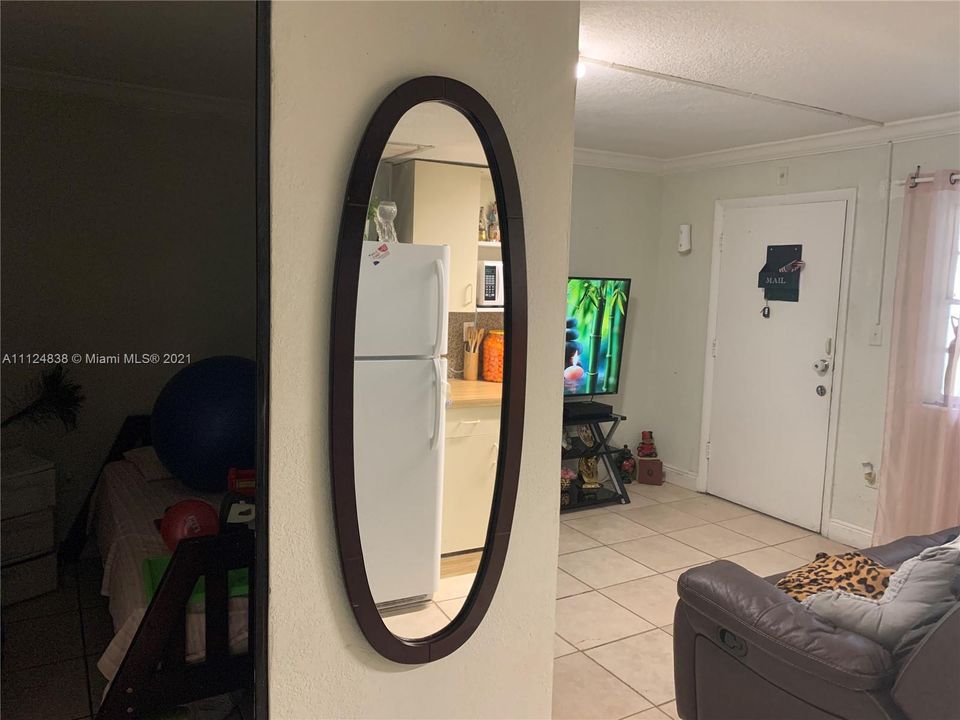 Recently Sold: $130,000 (1 beds, 1 baths, 558 Square Feet)