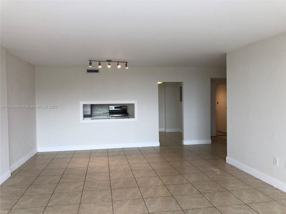 Recently Sold: $889,000 (2 beds, 2 baths, 1260 Square Feet)