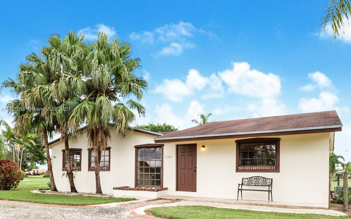 Recently Sold: $1,150,000 (4 beds, 2 baths, 2019 Square Feet)