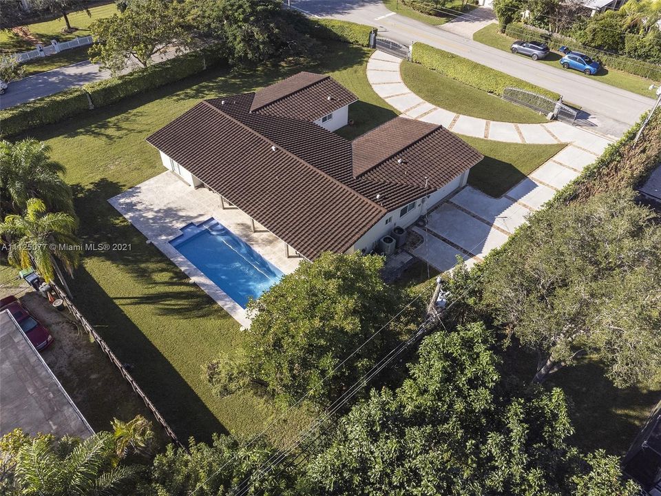 Recently Sold: $1,200,000 (4 beds, 3 baths, 2276 Square Feet)