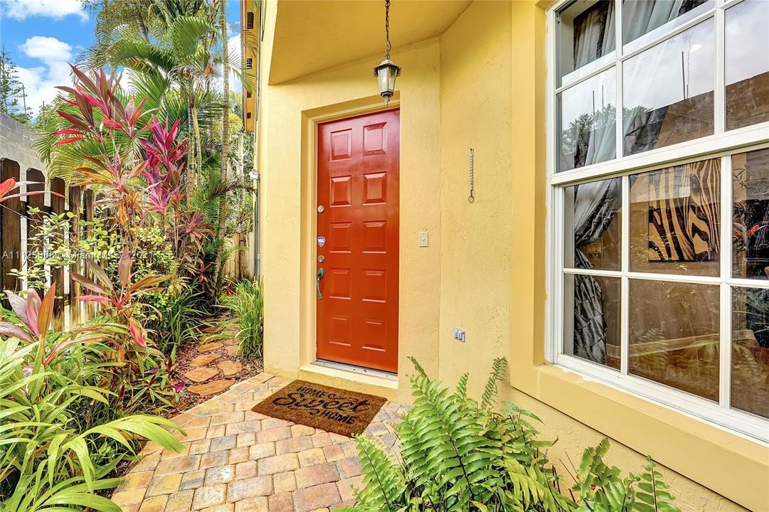 Recently Sold: $740,000 (3 beds, 3 baths, 0 Square Feet)