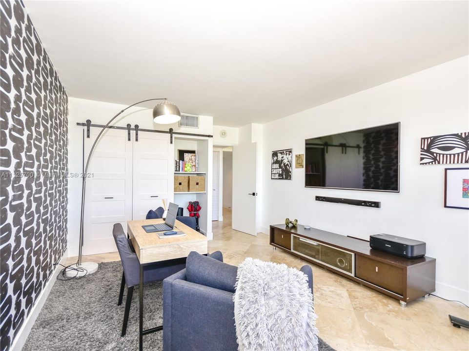 Recently Sold: $469,000 (2 beds, 2 baths, 1316 Square Feet)