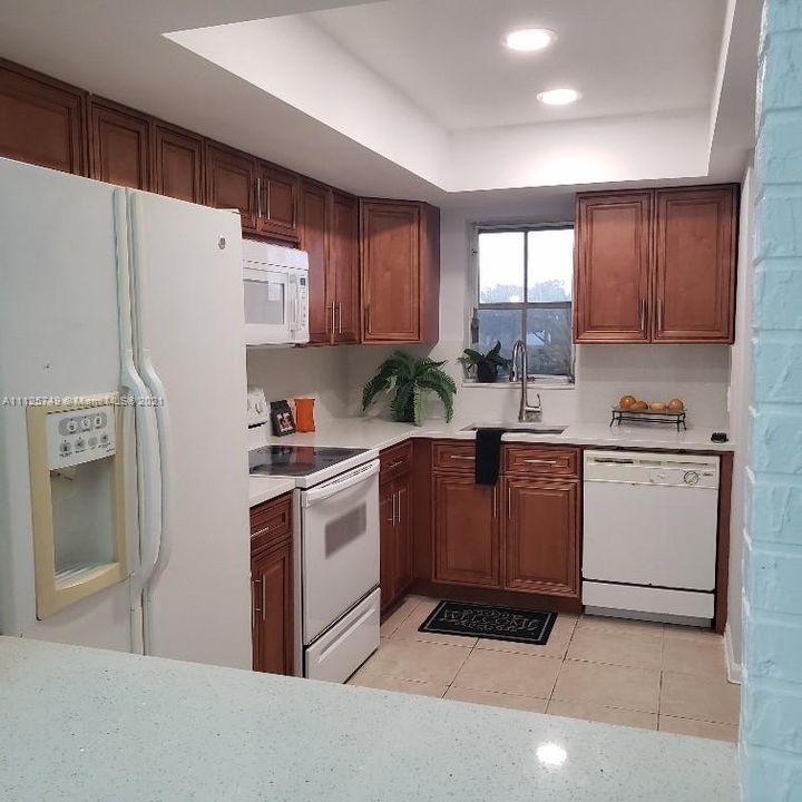 Recently Rented: $1,675 (2 beds, 2 baths, 1091 Square Feet)