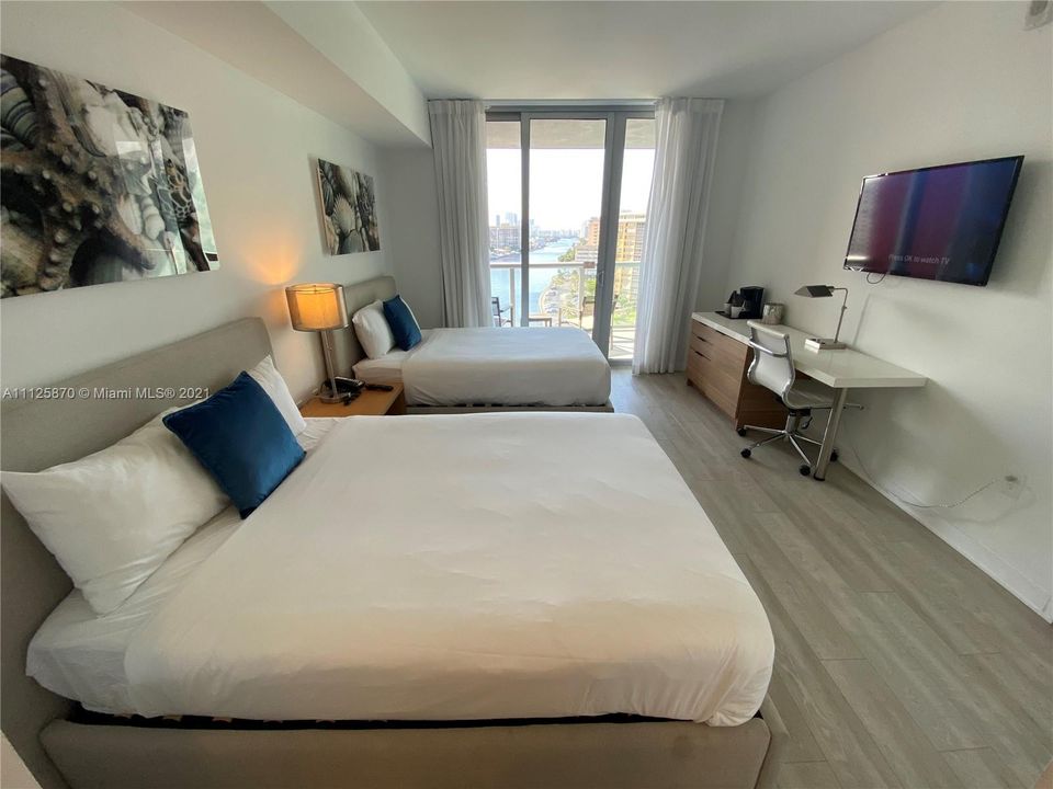 Recently Sold: $495,000 (2 beds, 2 baths, 1020 Square Feet)