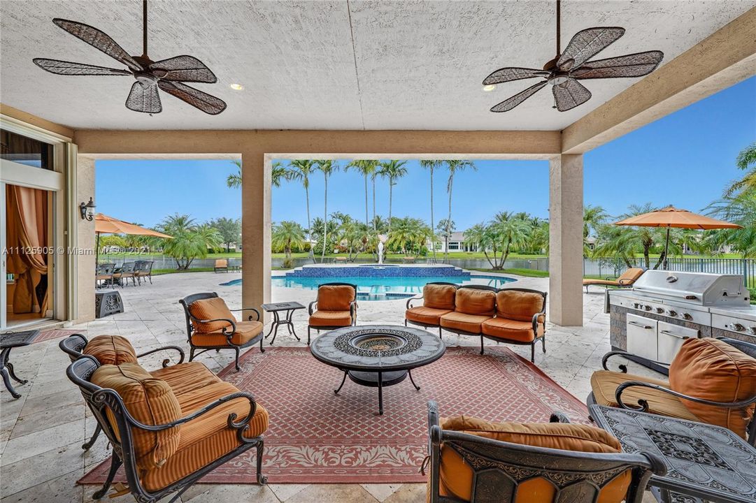Recently Sold: $1,495,000 (5 beds, 4 baths, 3728 Square Feet)