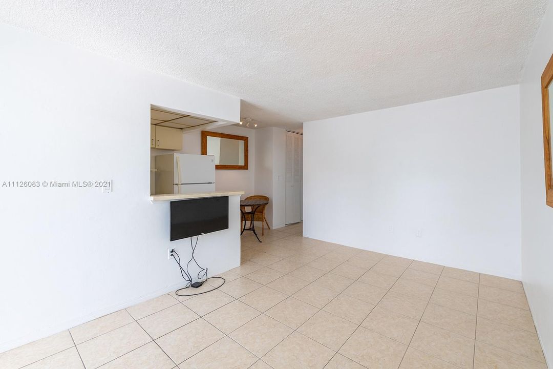 Recently Sold: $245,000 (1 beds, 1 baths, 490 Square Feet)