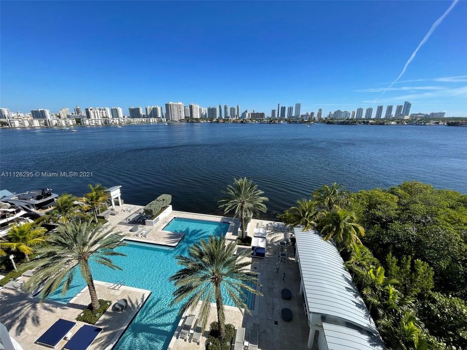 Recently Sold: $1,750,000 (3 beds, 3 baths, 2386 Square Feet)