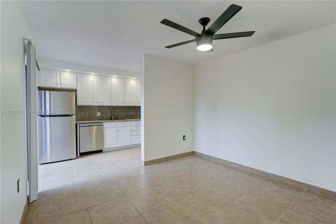 Recently Rented: $2,500 (2 beds, 2 baths, 1184 Square Feet)
