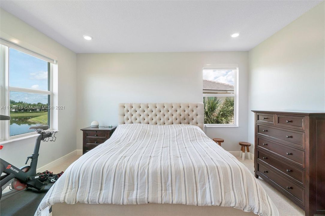 Recently Rented: $3,500 (3 beds, 2 baths, 1830 Square Feet)