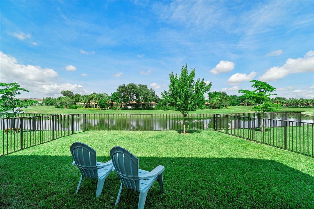 Recently Rented: $3,500 (3 beds, 2 baths, 1830 Square Feet)