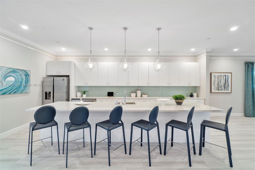 Recently Rented: $3,500 (3 beds, 2 baths, 1830 Square Feet)