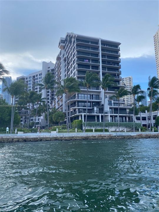 Recently Sold: $1,099,000 (2 beds, 3 baths, 1650 Square Feet)