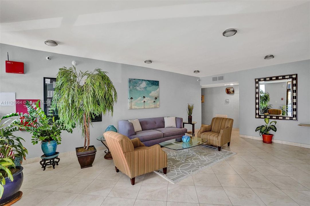 Recently Sold: $309,000 (2 beds, 2 baths, 1250 Square Feet)