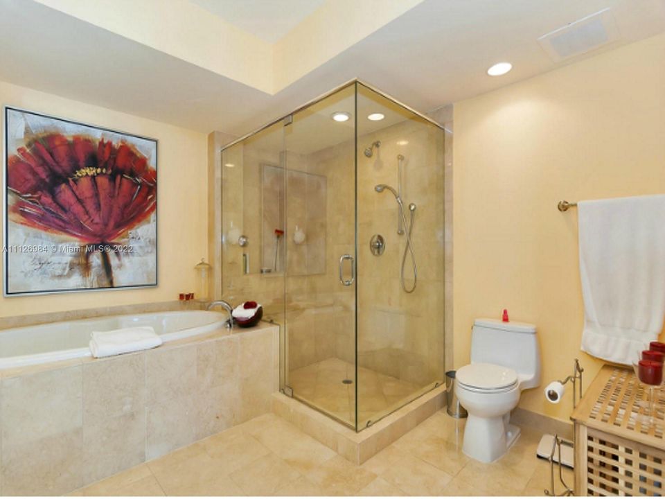 最近租的: $7,500 (3 贝兹, 3 浴室, 2078 平方英尺)