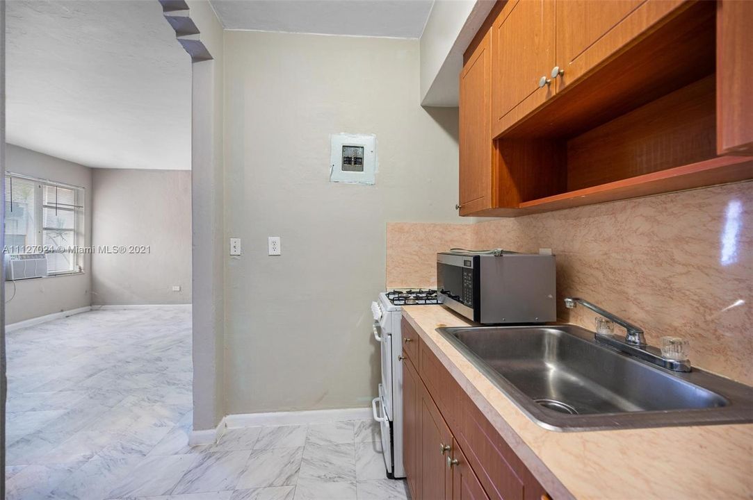 Recently Rented: $1,200 (0 beds, 1 baths, 5252 Square Feet)