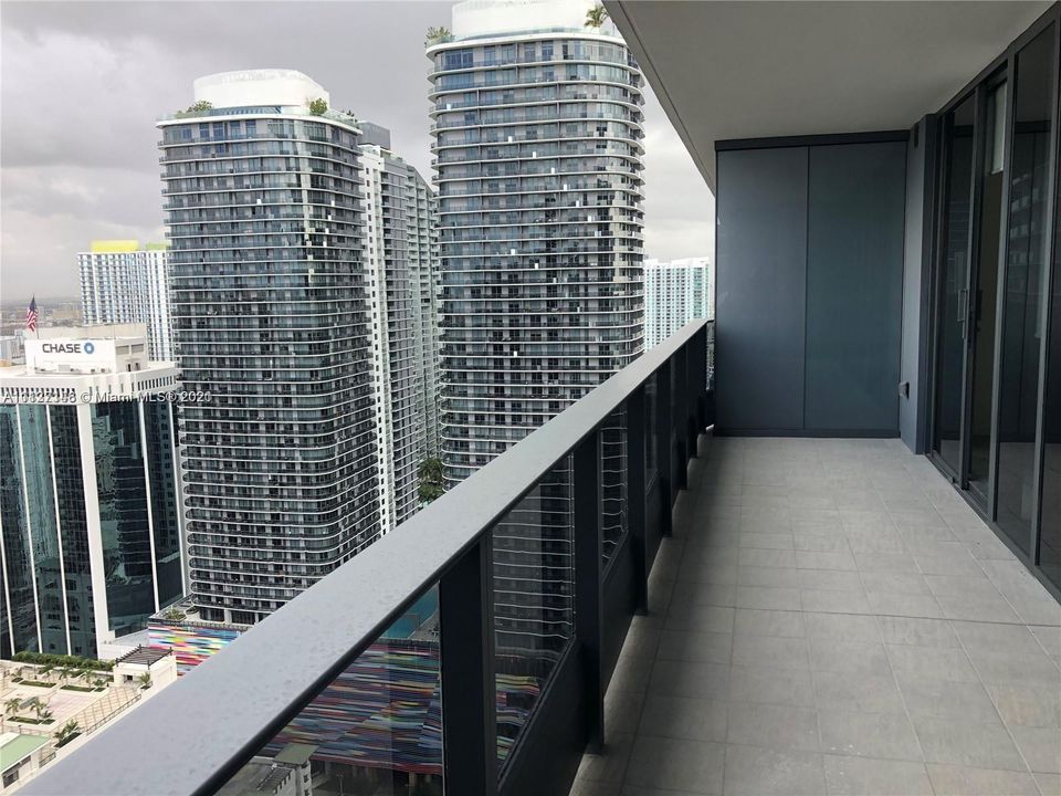 Recently Sold: $675,000 (1 beds, 1 baths, 839 Square Feet)