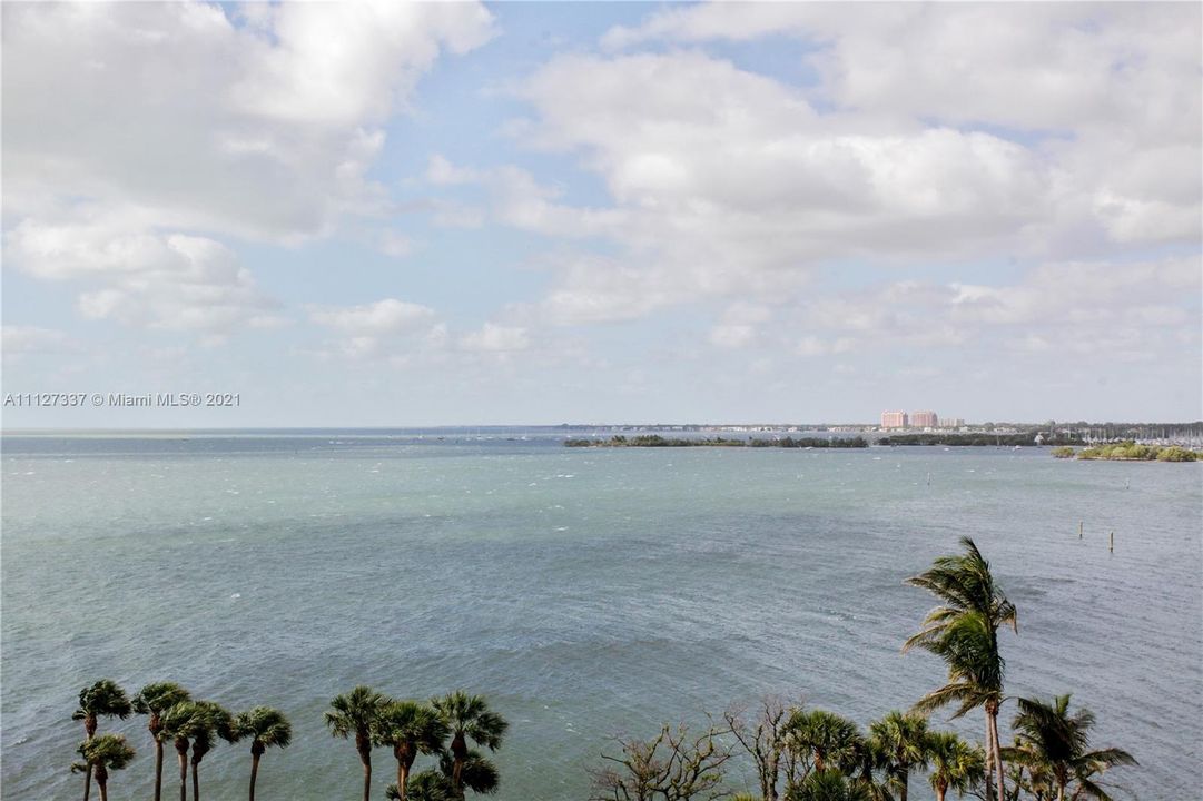 Recently Sold: $899,000 (2 beds, 2 baths, 1882 Square Feet)