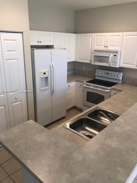 Recently Sold: $235,000 (3 beds, 2 baths, 1481 Square Feet)