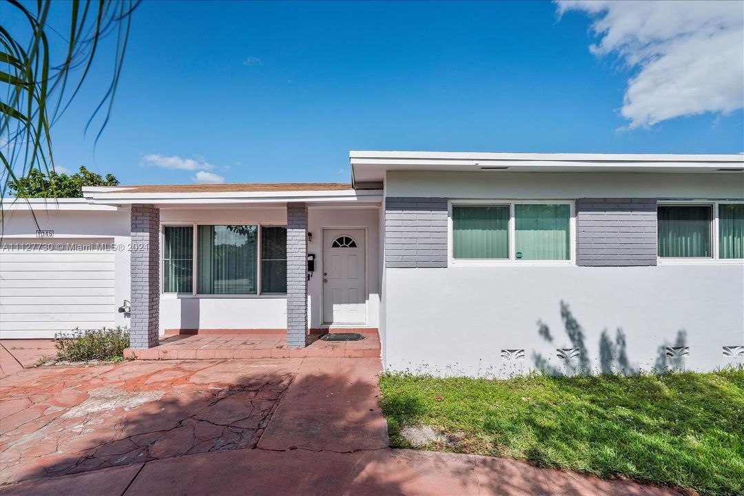 Recently Sold: $525,000 (3 beds, 2 baths, 1313 Square Feet)