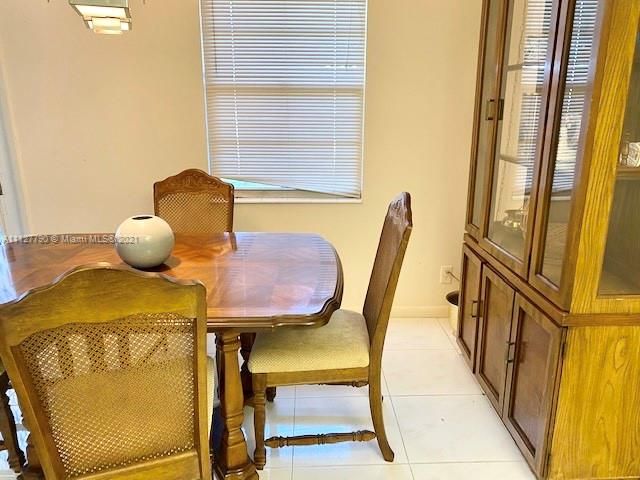 Recently Sold: $129,000 (2 beds, 2 baths, 916 Square Feet)