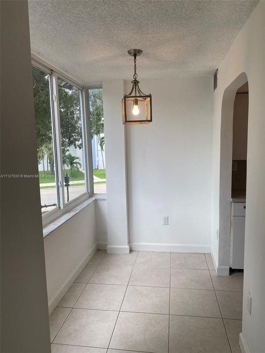 Recently Sold: $229,000 (2 beds, 2 baths, 875 Square Feet)