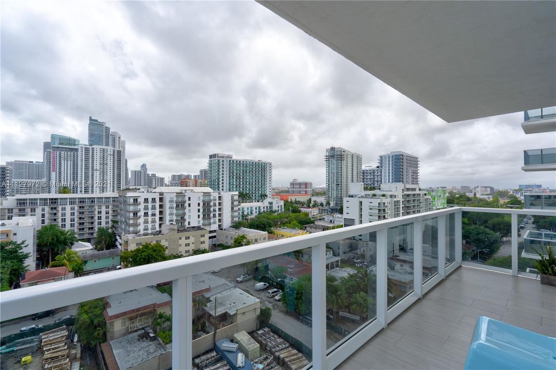 Recently Sold: $730,000 (3 beds, 2 baths, 1505 Square Feet)